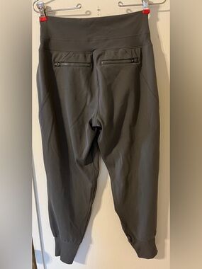 Athleta olive VENICE HIGHRISE  Performance Joggers  XS P